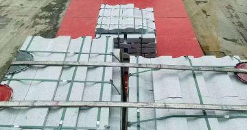 南通 芝麻白仿形加直形路沿石出货日常