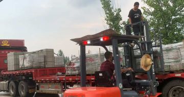 南通 黄金麻冰裂纹，地铺石装车