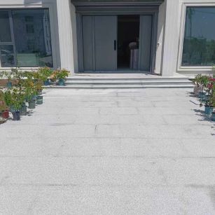 南通 芝麻白花岗岩地铺石地面铺装