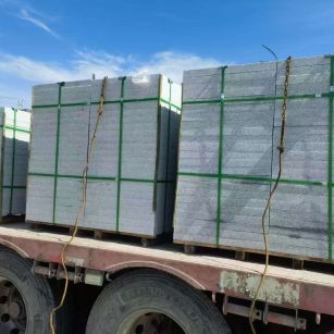 南通 芝麻白花岗岩地铺石装车日常