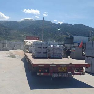 南通 芝麻白仿形路沿石，直形路沿石