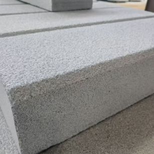 南通 芝麻灰荔枝面路沿石