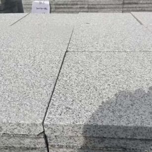 南通 白麻花岗岩石材推荐 荔枝面地铺石