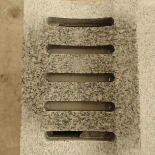 南通 芝麻白拉丝面花岗岩U型开槽排水槽