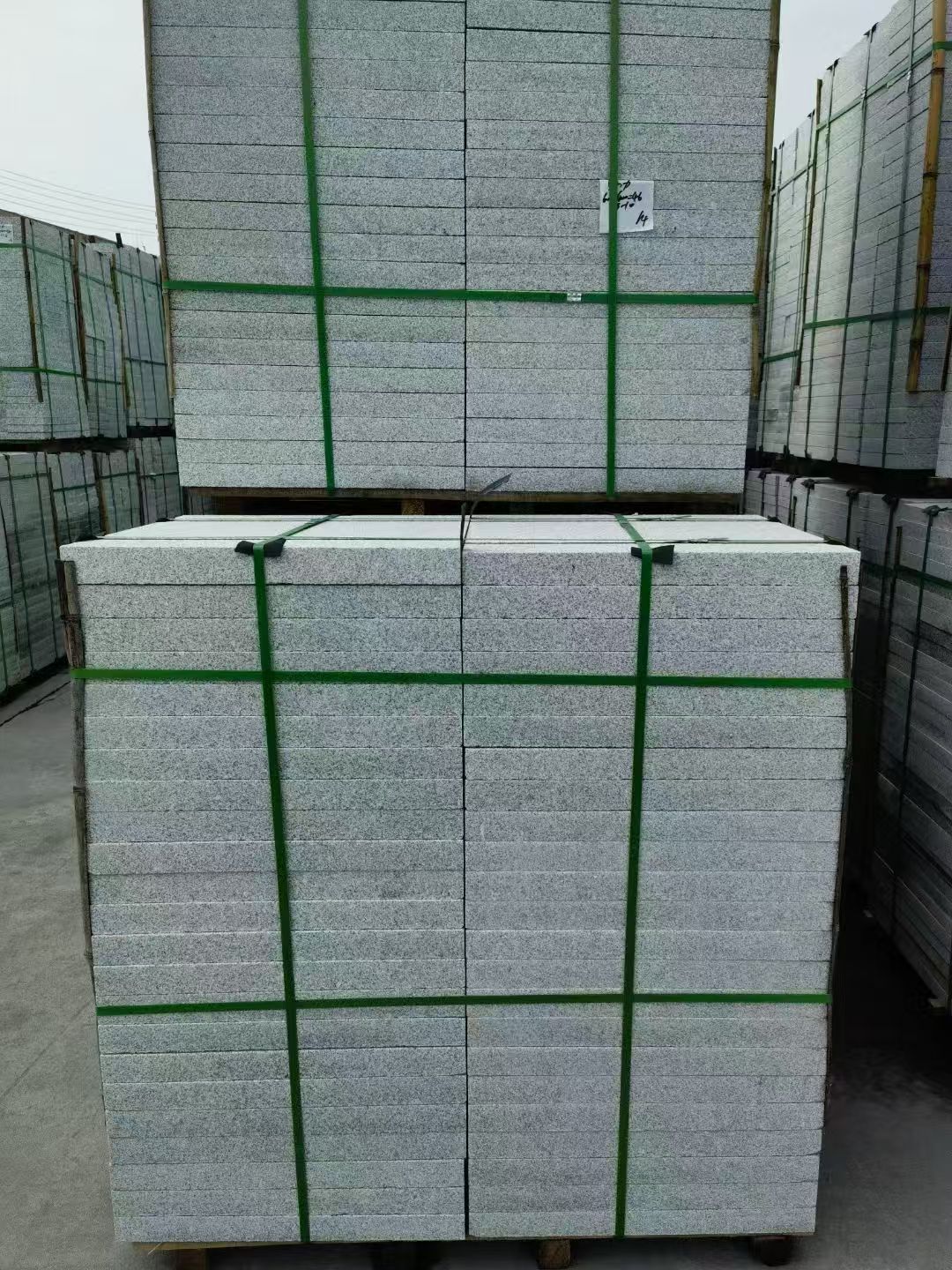 南通 芝麻白火烧，园林广场市政工程地铺石，1.8~5.0厚均有现货