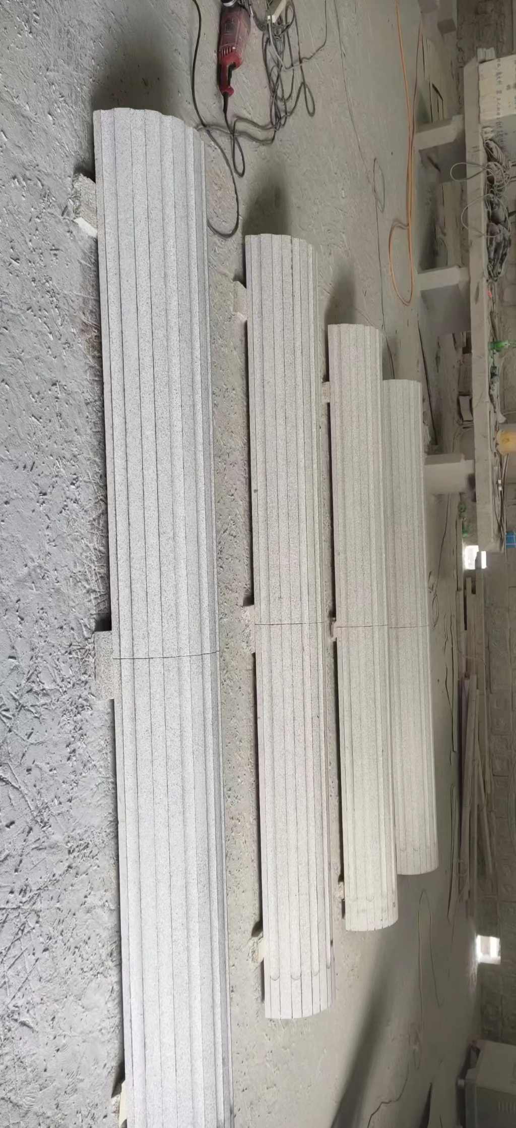 南通 花岗岩厂家带你看白麻花岗岩门楼大柱柱皮