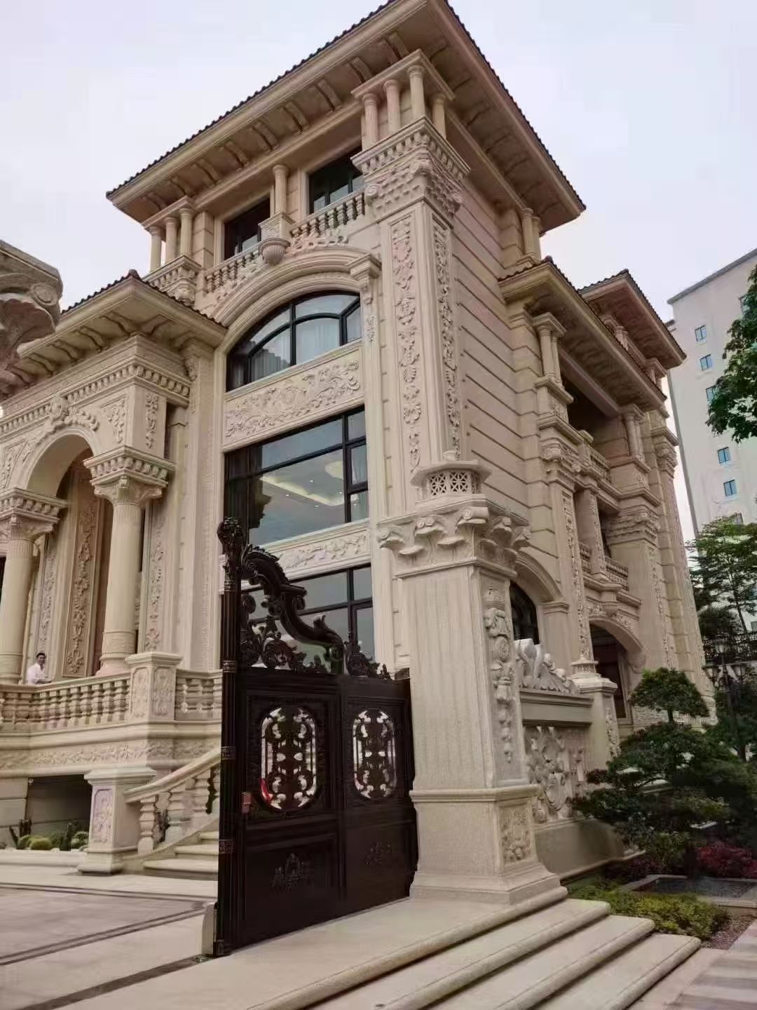 南通 黄金麻花岗岩别墅外墙干挂效果展示